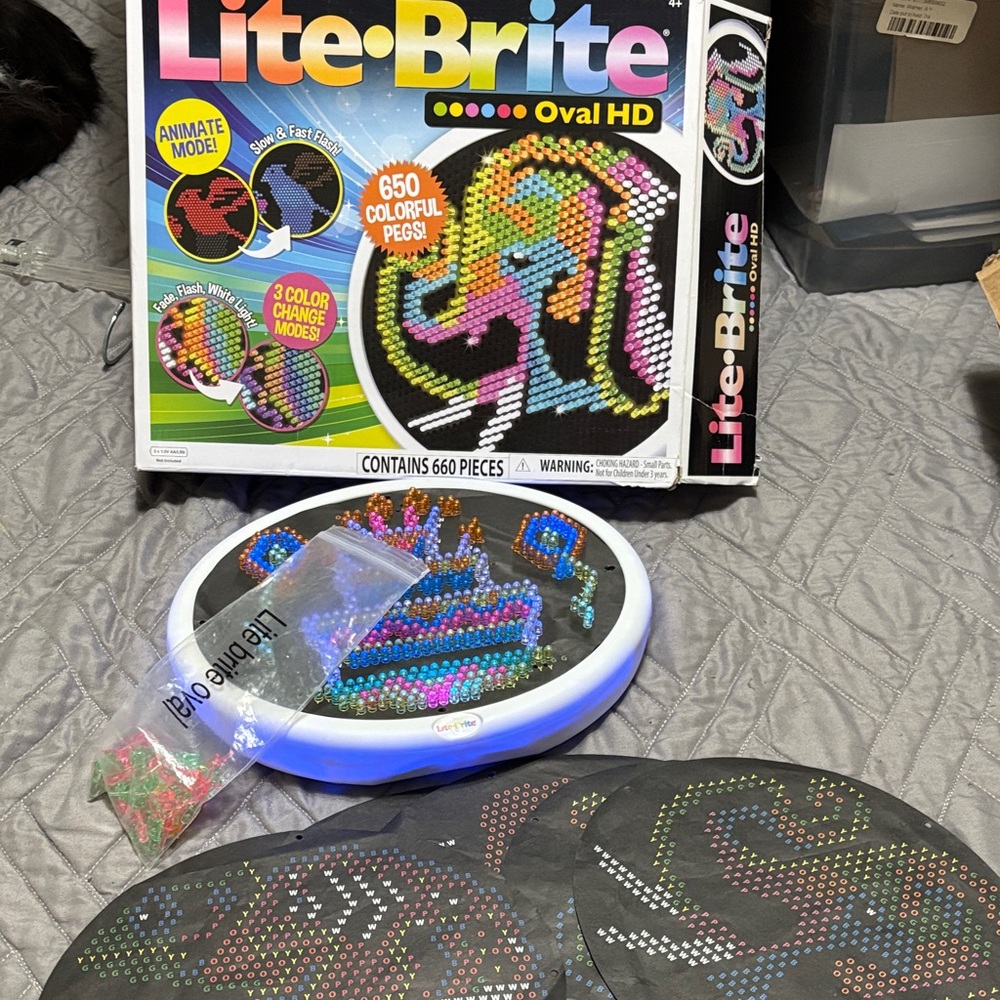 Oval Lite Brite HD Art Board - Picture 4 of 4